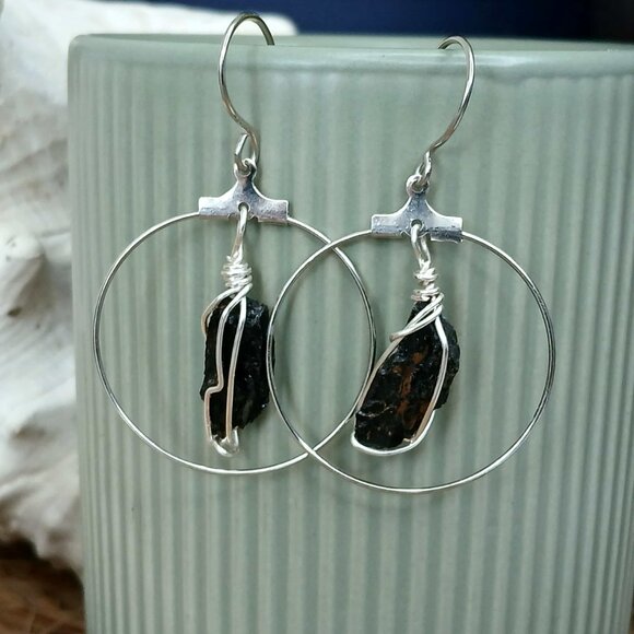 Raw Crystal Dangle Hoop Earrings, Assorted Gemstones, 1 Pair - Picture 4 of 6